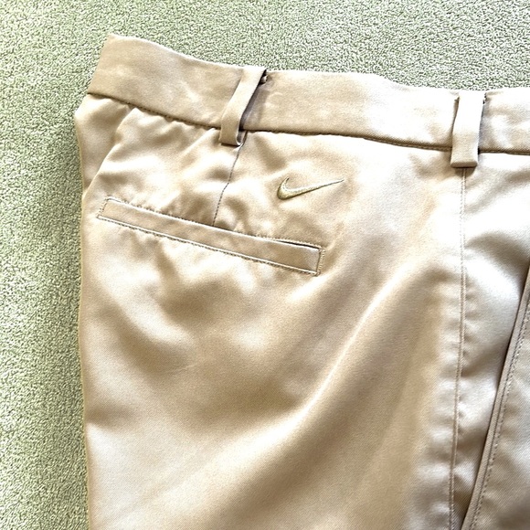 Nike Golf shorts - Picture 2 of 5
